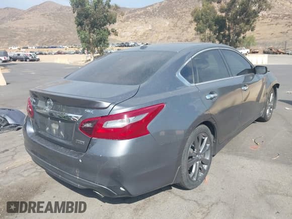 ✅ 2018 Nissan Altima SL • VIN: 1N4AL3AP3JC259368 • Лот: 43075864. Опубликован ранее на IAAI с пробегом 44 116 миль. Бесплатный доступ к архиву аукционных продаж из США и подробный отчёт об истории автомобиля на DreamBid. Изображение 4.
