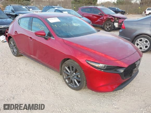 ✅ 2022 Mazda 3 Premium • VIN: JM1BPBML5N1518000 • Lot: 43701463. Wystawiony na IAAI z przebiegiem 62 368 mil. Bezpłatny archiwum sprzedaży aukcyjnych z USA i szczegółowy raport historii pojazdu na DreamBid. Zdjęcie 1.