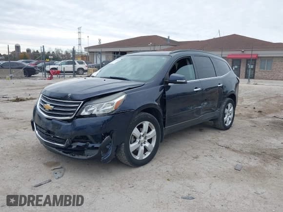 ✅ 2016 Chevrolet Traverse LT • VIN: 1GNKRGKD7GJ332374 • Lot: 43599056. Wystawiony na IAAI z przebiegiem 126 237 mil. Bezpłatny archiwum sprzedaży aukcyjnych z USA i szczegółowy raport historii pojazdu na DreamBid. Zdjęcie 17.
