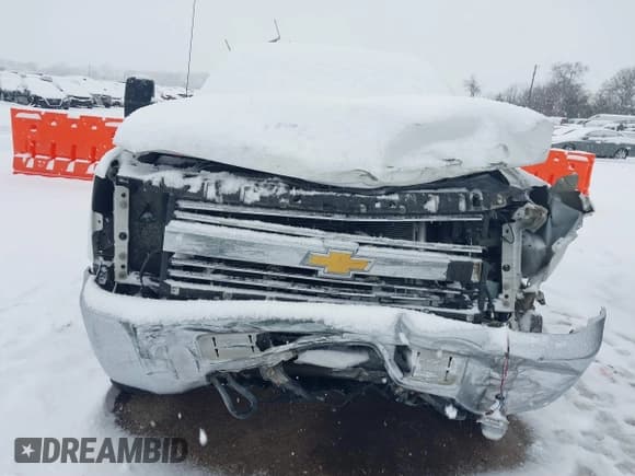 ✅ 2015 Chevrolet Silverado 2500HD Work Truck • VIN: 1GB2CUEG4FZ131745 • Lot: 41293213. Listed on IAAI with 236,044 mi. Free auction sales archive from the USA and detailed vehicle history report at DreamBid. Image 6.