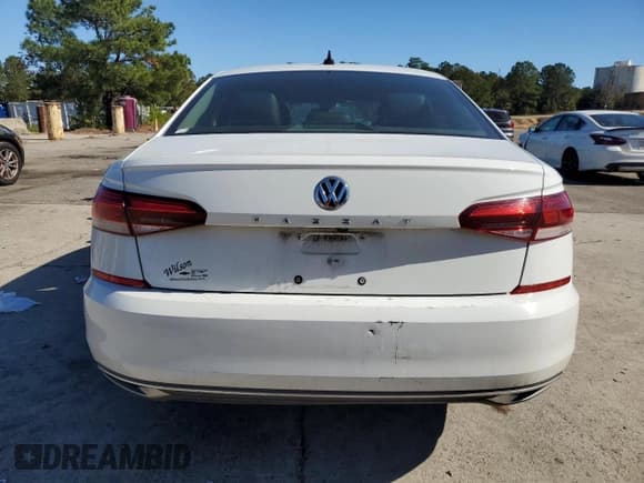 ✅ 2020 Volkswagen Passat SE • VIN: 1VWSA7A35LC027427 • Lot: 91030025. Wystawiony na Copart z przebiegiem 150 723 mil. Bezpłatny archiwum sprzedaży aukcyjnych z USA i szczegółowy raport historii pojazdu na DreamBid. Zdjęcie 6.