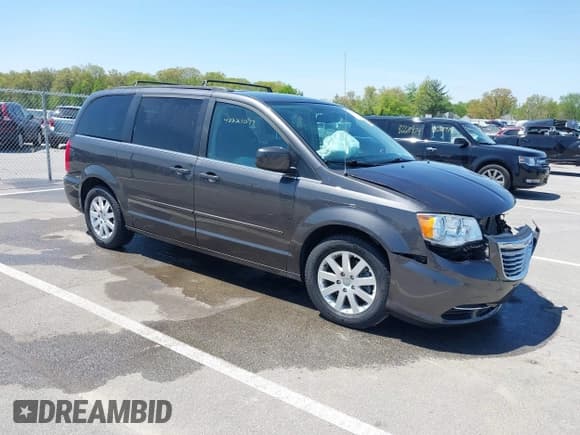 ✅ 2015 Chrysler Town & Country LX • VIN: 2C4RC1AG9FR676283 • Lot: 42221077. Listed on IAAI with 119,094 mi. Free auction sales archive from the USA and detailed vehicle history report at DreamBid. Image 1.