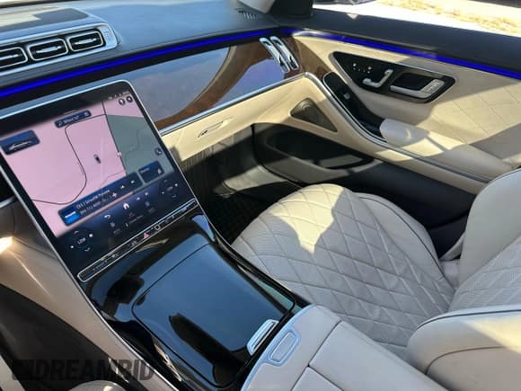 ✅ 2021 Mercedes-Benz S 580 • VIN: W1K6G7GB6MA045696 • Lot: 89914495. Wystawiony na Copart z przebiegiem 151 234 mil. Bezpłatny archiwum sprzedaży aukcyjnych z USA i szczegółowy raport historii pojazdu na DreamBid. Zdjęcie 12.