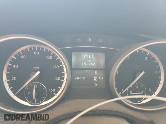 ✅ 2011 Mercedes-Benz R 350 • VIN: 4JGCB2FE4BA127655 • Lot: 54086865. Listed on Copart with 152,766 mi. Free auction sales archive from the USA and detailed vehicle history report at DreamBid. Image 9.