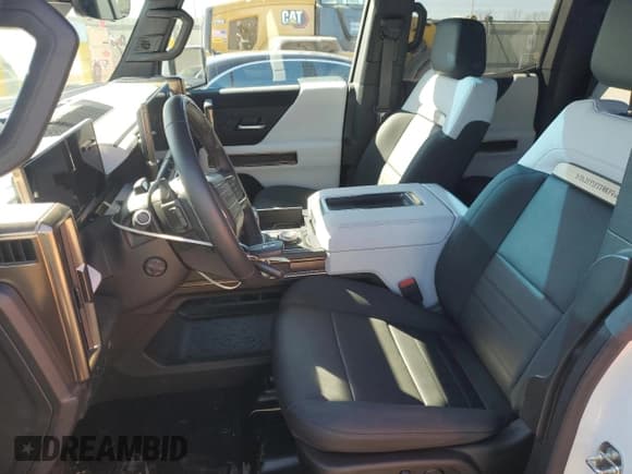 ✅ 2022 GMC HUMMER EV • VIN: 1GT40FDAXNU100033 • Lot: 50089115. Wystawiony na Copart z przebiegiem 3 866 mil. Bezpłatny archiwum sprzedaży aukcyjnych z USA i szczegółowy raport historii pojazdu na DreamBid. Zdjęcie 7.