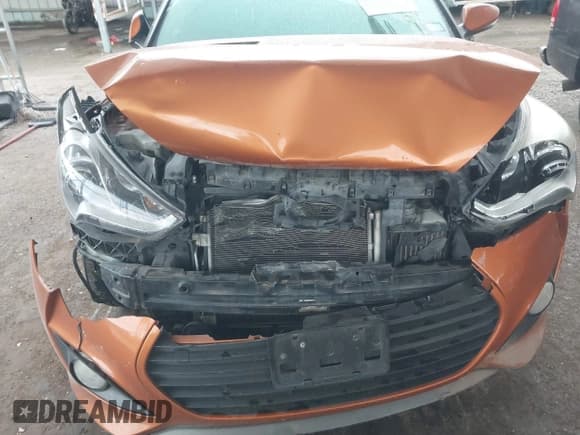✅ 2014 Hyundai Veloster Turbo • VIN: KMHTC6AE3EU190633 • Lot: 41074419. Wystawiony na IAAI z przebiegiem 138 332 mil. Bezpłatny archiwum sprzedaży aukcyjnych z USA i szczegółowy raport historii pojazdu na DreamBid. Zdjęcie 6.