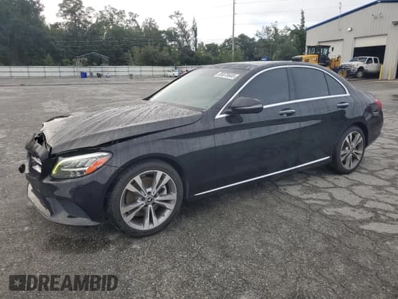 ✅ 2020 Mercedes-Benz C 300 • VIN: W1KWF8DB4LR593483 • Lot: 85870685. Listed on Copart with 63,379 mi. Free auction sales archive from the USA and detailed vehicle history report at DreamBid. Image 1.
