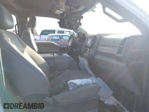 ✅ 2017 Ford F-250 Lariat • VIN: 1FT7W2BT3HEF21695 • Лот: 41321439. Опубликован ранее на IAAI с пробегом 136 063 миль. Бесплатный доступ к архиву аукционных продаж из США и подробный отчёт об истории автомобиля на DreamBid. Изображение 5.