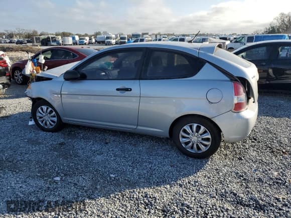 ✅ 2007 Hyundai Accent GS • VIN: KMHCM36C27U001623 • Лот: 45192065. Опубликован ранее на Copart с пробегом 130 289 миль. Бесплатный доступ к архиву аукционных продаж из США и подробный отчёт об истории автомобиля на DreamBid. Изображение 2.