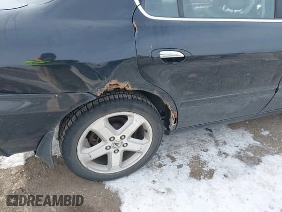 ✅ 2002 Acura TL Type S • VIN: 19UUA56962A028059 • Lot: 41580027. Wystawiony na IAAI z przebiegiem 230 730 mil. Bezpłatny archiwum sprzedaży aukcyjnych z USA i szczegółowy raport historii pojazdu na DreamBid. Zdjęcie 6.