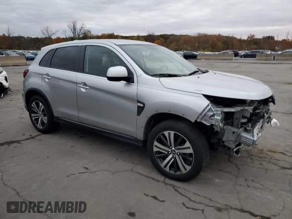 ✅ 2020 Mitsubishi Outlander ES • VIN: JA4AR3AU5LU027358 • Lot: 89684725. Listed on Copart with 39,557 mi. Free auction sales archive from the USA and detailed vehicle history report at DreamBid. Image 4.