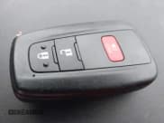 ✅ 2018 Toyota C-HR XLE • VIN: NMTKHMBX3JR034465 • Lot: 43533003. Wystawiony na IAAI z przebiegiem 113 112 mil. Bezpłatny archiwum sprzedaży aukcyjnych z USA i szczegółowy raport historii pojazdu na DreamBid. Zdjęcie 11.