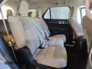 ✅ 2022 Ford Explorer • VIN: 1FMSK7BH8NGB80157 • Lot: 62773395. Wystawiony na Copart z przebiegiem 35 805 mil. Bezpłatny archiwum sprzedaży aukcyjnych z USA i szczegółowy raport historii pojazdu na DreamBid. Zdjęcie 11.