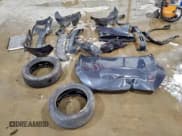 ✅ 2019 Kia Sorento LX • VIN: 5XYPG4A58KG484265 • Lot: 94339435. Wystawiony na Copart z przebiegiem 101 441 mil. Bezpłatny archiwum sprzedaży aukcyjnych z USA i szczegółowy raport historii pojazdu na DreamBid. Zdjęcie 13.