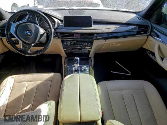 ✅ 2017 BMW X5 xDrive35i • VIN: 5UXKR0C3XH0X77381 • Lot: 71290815. Listed on Copart with 139,541 mi. Free auction sales archive from the USA and detailed vehicle history report at DreamBid. Image 8.