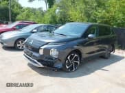 ✅ 2024 Mitsubishi Outlander SE • VIN: JA4J4VA88RZ068320 • Лот: 42945258. Опубликован ранее на IAAI с пробегом 31 984 миль. Бесплатный доступ к архиву аукционных продаж из США и подробный отчёт об истории автомобиля на DreamBid. Изображение 2.