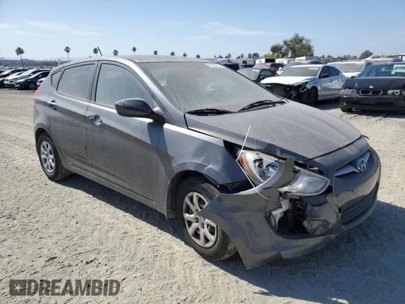 ✅ 2013 Hyundai Accent GS • VIN: KMHCT5AE9DU079013 • Лот: 71956414. Опубликован ранее на Copart с пробегом 62 158 миль. Бесплатный доступ к архиву аукционных продаж из США и подробный отчёт об истории автомобиля на DreamBid. Изображение 4.