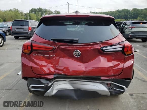 ✅ 2020 Buick Encore GX Preferred • VIN: KL4MMBS22LB099939 • Lot: 71860415. Wystawiony na Copart z przebiegiem 51 308 mil. Bezpłatny archiwum sprzedaży aukcyjnych z USA i szczegółowy raport historii pojazdu na DreamBid. Zdjęcie 6.