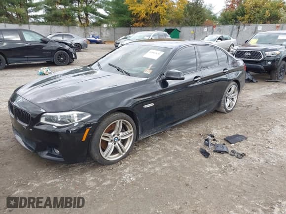 ✅ 2016 BMW 5 Series 550i xDrive • VIN: WBAKP9C5XGD980126 • Lot: 43567631. Wystawiony na IAAI z przebiegiem Nie podano. Bezpłatny archiwum sprzedaży aukcyjnych z USA i szczegółowy raport historii pojazdu na DreamBid. Zdjęcie 2.
