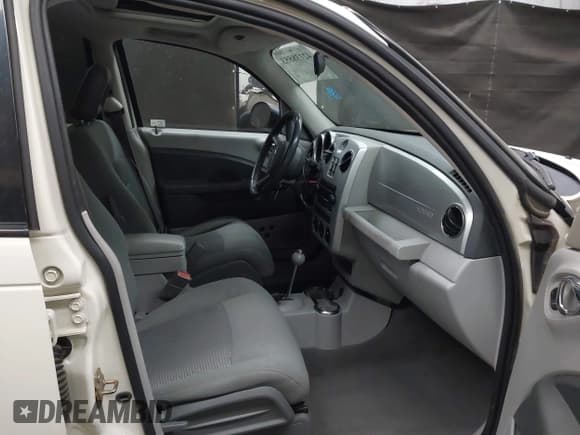 ✅ 2007 Chrysler PT Cruiser Limited • VIN: 3A8FY68B57T608436 • Lot: 42138553. Wystawiony na IAAI z przebiegiem 97 419 mil. Bezpłatny archiwum sprzedaży aukcyjnych z USA i szczegółowy raport historii pojazdu na DreamBid. Zdjęcie 5.