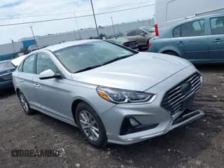 ✅ 2018 Hyundai Sonata SE • VIN: 5NPE24AF1JH728277 • Lot: 42636678. Wystawiony na IAAI z przebiegiem 52 570 mil. Bezpłatny archiwum sprzedaży aukcyjnych z USA i szczegółowy raport historii pojazdu na DreamBid. Zdjęcie 1.