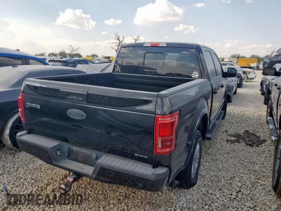 ✅ 2015 Ford F-150 XLT • VIN: 1FTEW1EF9FKD40090 • Лот: 71189915. Опубликован ранее на Copart с пробегом 138 946 миль. Бесплатный доступ к архиву аукционных продаж из США и подробный отчёт об истории автомобиля на DreamBid. Изображение 3.
