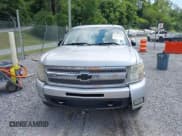 ✅ 2010 Chevrolet Silverado 1500 • VIN: 1GCYKTE22AZ298556 • Lot: 42663885. Wystawiony na IAAI z przebiegiem 189 643 mil. Bezpłatny archiwum sprzedaży aukcyjnych z USA i szczegółowy raport historii pojazdu na DreamBid. Zdjęcie 12.