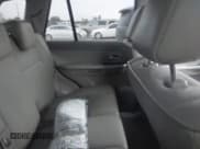 ✅ 2007 Suzuki Grand Vitara Luxury • VIN: JS3TE947374202345 • Lot: 42691450. Wystawiony na IAAI z przebiegiem 213 455 mil. Bezpłatny archiwum sprzedaży aukcyjnych z USA i szczegółowy raport historii pojazdu na DreamBid. Zdjęcie 8.