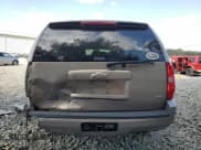 ✅ 2007 Chevrolet Suburban LT • VIN: 1GNFK163X7R264416 • Lot: 75067164. Wystawiony na Copart z przebiegiem 184 362 mil. Bezpłatny archiwum sprzedaży aukcyjnych z USA i szczegółowy raport historii pojazdu na DreamBid. Zdjęcie 6.