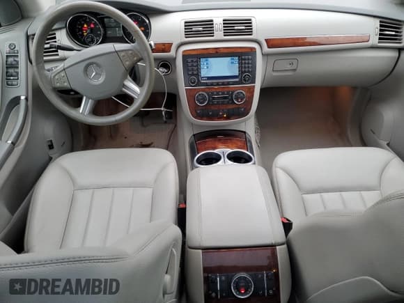 ✅ 2006 Mercedes-Benz R 5.0L • VIN: 4JGCB75E46A035448 • Lot: 72066324. Wystawiony na Copart z przebiegiem 110 647 mil. Bezpłatny archiwum sprzedaży aukcyjnych z USA i szczegółowy raport historii pojazdu na DreamBid. Zdjęcie 8.