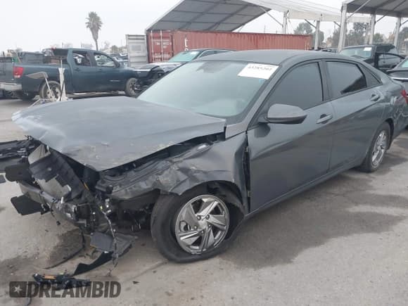 ✅ 2025 Hyundai Elantra SE • VIN: KMHLL4DGXSU014580 • Лот: 43285202. Опубликован ранее на IAAI с пробегом 9 485 миль. Бесплатный доступ к архиву аукционных продаж из США и подробный отчёт об истории автомобиля на DreamBid. Изображение 18.