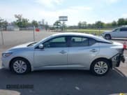 ✅ 2022 Nissan Sentra S • VIN: 3N1AB8BV3NY226216 • Lot: 43212576. Wystawiony na IAAI z przebiegiem 30 287 mil. Bezpłatny archiwum sprzedaży aukcyjnych z USA i szczegółowy raport historii pojazdu na DreamBid. Zdjęcie 14.