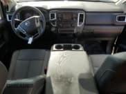 ✅ 2017 Nissan Titan S • VIN: 1N6AA1CK1HN561937 • Lot: 66853594. Wystawiony na Copart z przebiegiem 72 541 mil. Bezpłatny archiwum sprzedaży aukcyjnych z USA i szczegółowy raport historii pojazdu na DreamBid. Zdjęcie 8.