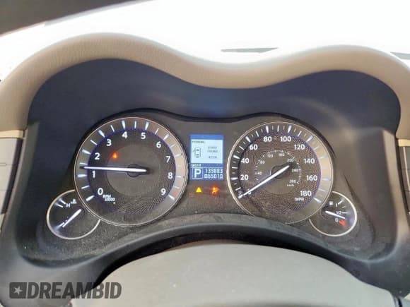 ✅ 2012 Infiniti M • VIN: JN1BY1AP3CM332985 • Lot: 69500085. Wystawiony na Copart z przebiegiem 139 883 mil. Bezpłatny archiwum sprzedaży aukcyjnych z USA i szczegółowy raport historii pojazdu na DreamBid. Zdjęcie 9.