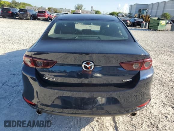 ✅ 2021 Mazda 3 Preferred • VIN: JM1BPACL6M1343833 • Лот: 68270085. Опубликован ранее на Copart с пробегом 54 079 миль. Бесплатный доступ к архиву аукционных продаж из США и подробный отчёт об истории автомобиля на DreamBid. Изображение 6.