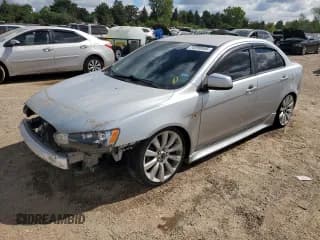 ✅ 2013 Mitsubishi Lancer ES • VIN: JA32U2FU2DU020105 • Lot: 70296945. Wystawiony na Copart z przebiegiem 125 224 mil. Bezpłatny archiwum sprzedaży aukcyjnych z USA i szczegółowy raport historii pojazdu na DreamBid. Zdjęcie 1.