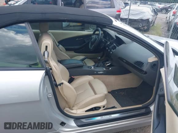 ✅ 2004 BMW 6 Series 645Ci • VIN: WBAEK73464B260630 • Lot: 42961531. Wystawiony na IAAI z przebiegiem 104 456 mil. Bezpłatny archiwum sprzedaży aukcyjnych z USA i szczegółowy raport historii pojazdu na DreamBid. Zdjęcie 5.