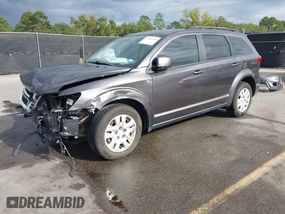 ✅ 2019 Dodge Journey SE • VIN: 3C4PDCBB4KT783686 • Lot: 43389969. Wystawiony na IAAI z przebiegiem 42 696 mil. Bezpłatny archiwum sprzedaży aukcyjnych z USA i szczegółowy raport historii pojazdu na DreamBid. Zdjęcie 18.