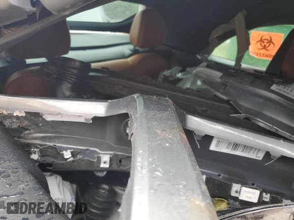 ✅ 2022 BMW M4 Competition xDrive • VIN: WBS33BA09NCJ10428 • Lot: 60033104. Listed on Copart with Not provided. Free auction sales archive from the USA and detailed vehicle history report at DreamBid. Image 10.