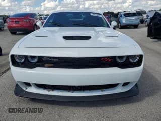 ✅ 2022 Dodge Challenger R/T Scat Pack Widebody • VIN: 2C3CDZFJXNH261049 • Lot: 73869024. Wystawiony na Copart z przebiegiem Nie podano. Bezpłatny archiwum sprzedaży aukcyjnych z USA i szczegółowy raport historii pojazdu na DreamBid. Zdjęcie 5.