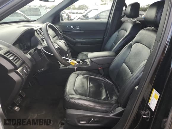 ✅ 2018 Ford Police Interceptor Utility • VIN: 1FM5K8AR2JGC34222 • Lot: 85199855. Wystawiony na Copart z przebiegiem 72 959 mil. Bezpłatny archiwum sprzedaży aukcyjnych z USA i szczegółowy raport historii pojazdu na DreamBid. Zdjęcie 7.