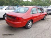 ✅ 2000 Ford Escort • VIN: 3FAFP13P2YR167076 • Лот: 43229335. Опубликован ранее на IAAI с пробегом 308 625 миль. Бесплатный доступ к архиву аукционных продаж из США и подробный отчёт об истории автомобиля на DreamBid. Изображение 4.