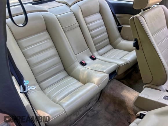 ✅ 1986 BMW 6 Series 635CSi • VIN: WBAEC840XG0612736 • Lot: 96237885. Listed on Copart with 101,900 mi. Free auction sales archive from the USA and detailed vehicle history report at DreamBid. Image 6.