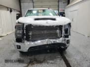 ✅ 2025 Chevrolet Silverado 2500HD LT • VIN: 2GC1KNEY9S1232002 • Лот: 92476195. Опубликован ранее на Copart с пробегом 12 795 миль. Бесплатный доступ к архиву аукционных продаж из США и подробный отчёт об истории автомобиля на DreamBid. Изображение 5.