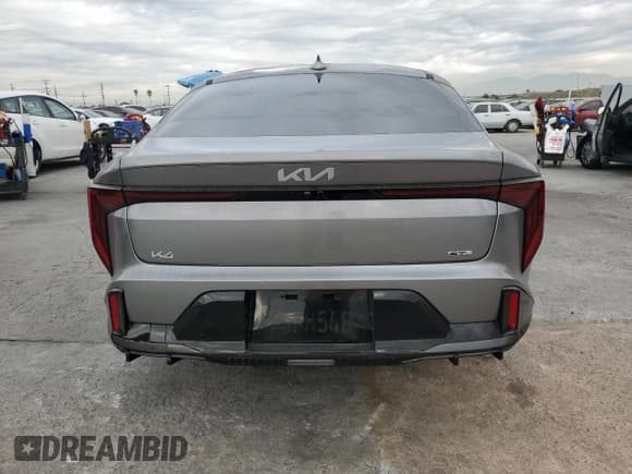 ✅ 2025 Kia K4 GT-Line • VIN: 3KPFW4DE3SE103087 • Lot: 92528465. Wystawiony na Copart z przebiegiem 43 557 mil. Bezpłatny archiwum sprzedaży aukcyjnych z USA i szczegółowy raport historii pojazdu na DreamBid. Zdjęcie 6.