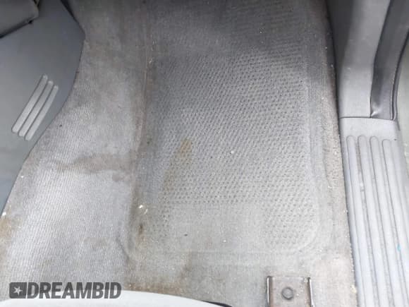 ✅ 2003 Ford Explorer XLT • VIN: 1FMZU73K43UA30838 • Лот: 43040962. Опубликован ранее на IAAI с пробегом 168 197 миль. Бесплатный доступ к архиву аукционных продаж из США и подробный отчёт об истории автомобиля на DreamBid. Изображение 8.