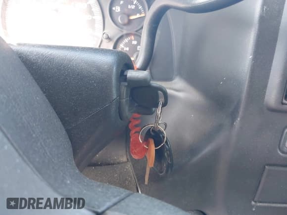 ✅ 2005 Chevrolet Express Passenger • VIN: 1GNFG15T751169844 • Lot: 42393893. Listed on IAAI with 226,673 mi. Free auction sales archive from the USA and detailed vehicle history report at DreamBid. Image 11.