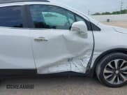 ✅ 2019 Buick Encore Essence • VIN: KL4CJCSM4KB887082 • Лот: 42815724. Опубликован ранее на IAAI с пробегом 121 494 миль. Бесплатный доступ к архиву аукционных продаж из США и подробный отчёт об истории автомобиля на DreamBid. Изображение 6.