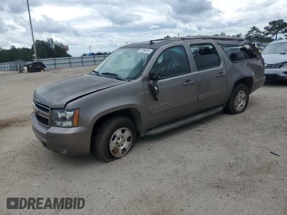 ✅ 2013 Chevrolet Suburban LT • VIN: 1GNSCJE03DR219980 • Lot: 73096914. Wystawiony na Copart z przebiegiem 184 638 mil. Bezpłatny archiwum sprzedaży aukcyjnych z USA i szczegółowy raport historii pojazdu na DreamBid. Zdjęcie 1.