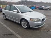 ✅ 2008 Volvo S40 R-Design • VIN: YV1MS672982350484 • Lot: 43770886. Listed on IAAI with 172,524 mi. Free auction sales archive from the USA and detailed vehicle history report at DreamBid. Image 1.